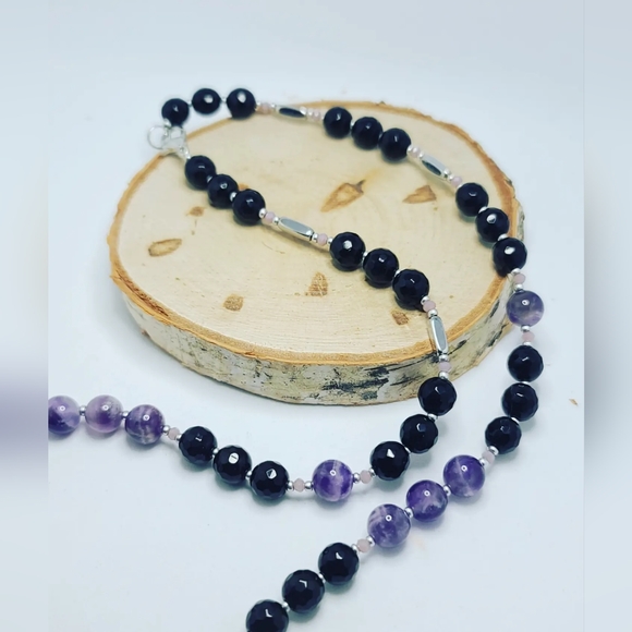 Amethyst, Black Agate,  Ying-yang necklace - Picture 4 of 5